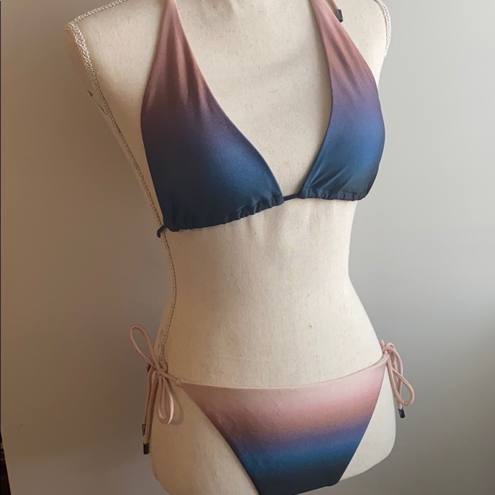 Victoria’s Secret ombré string bikini.